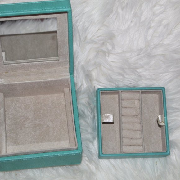 Jewelry Box - Picture 4 of 4